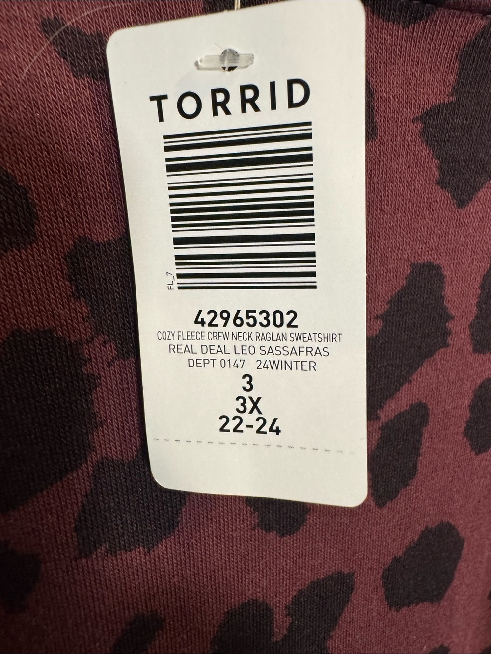 NWT Torrid Cozy Fleece Raglan Sweatshirt - Sassafras - Picture 5 of 6